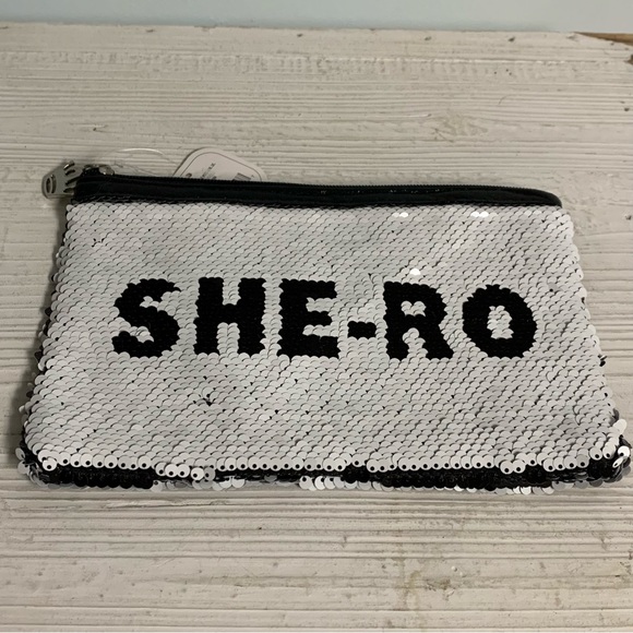 HALLMARK She-ro ZIPPER POUCH / MAKEUP BAG! GIFT MOTHER WIFE GIRLFRIEND B & W - Picture 4 of 14